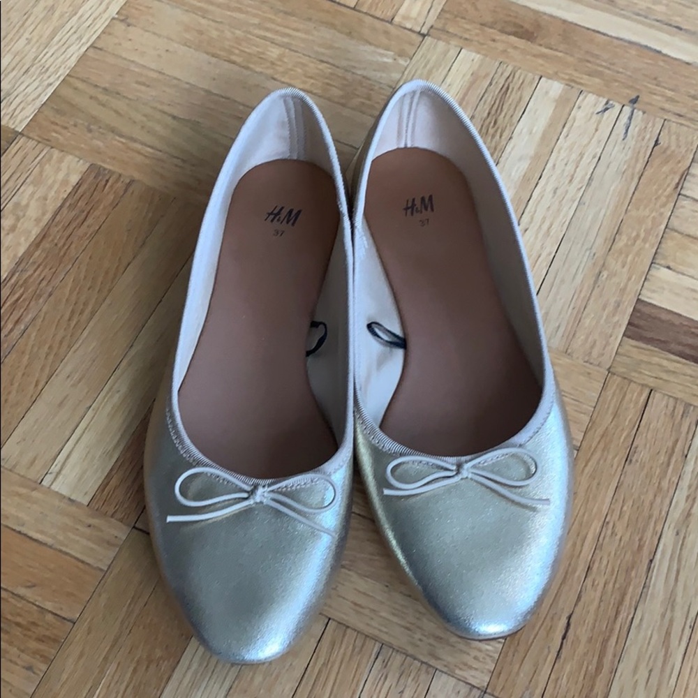 Gold ballet flats, size 7, Very limited wear